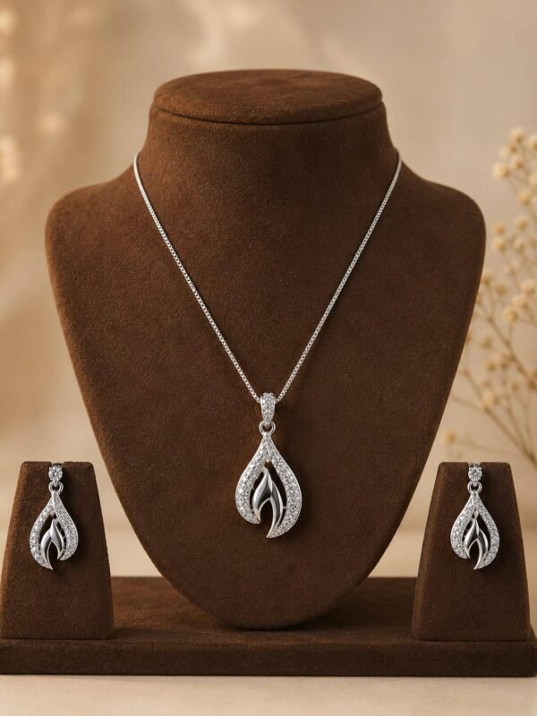 925 Silver Celeste Pendant  Set